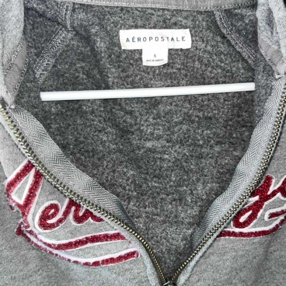 Gray Aeropostale zip up hoodie with red 'Aero NYC' logo, size S - Picture 2 of 3
